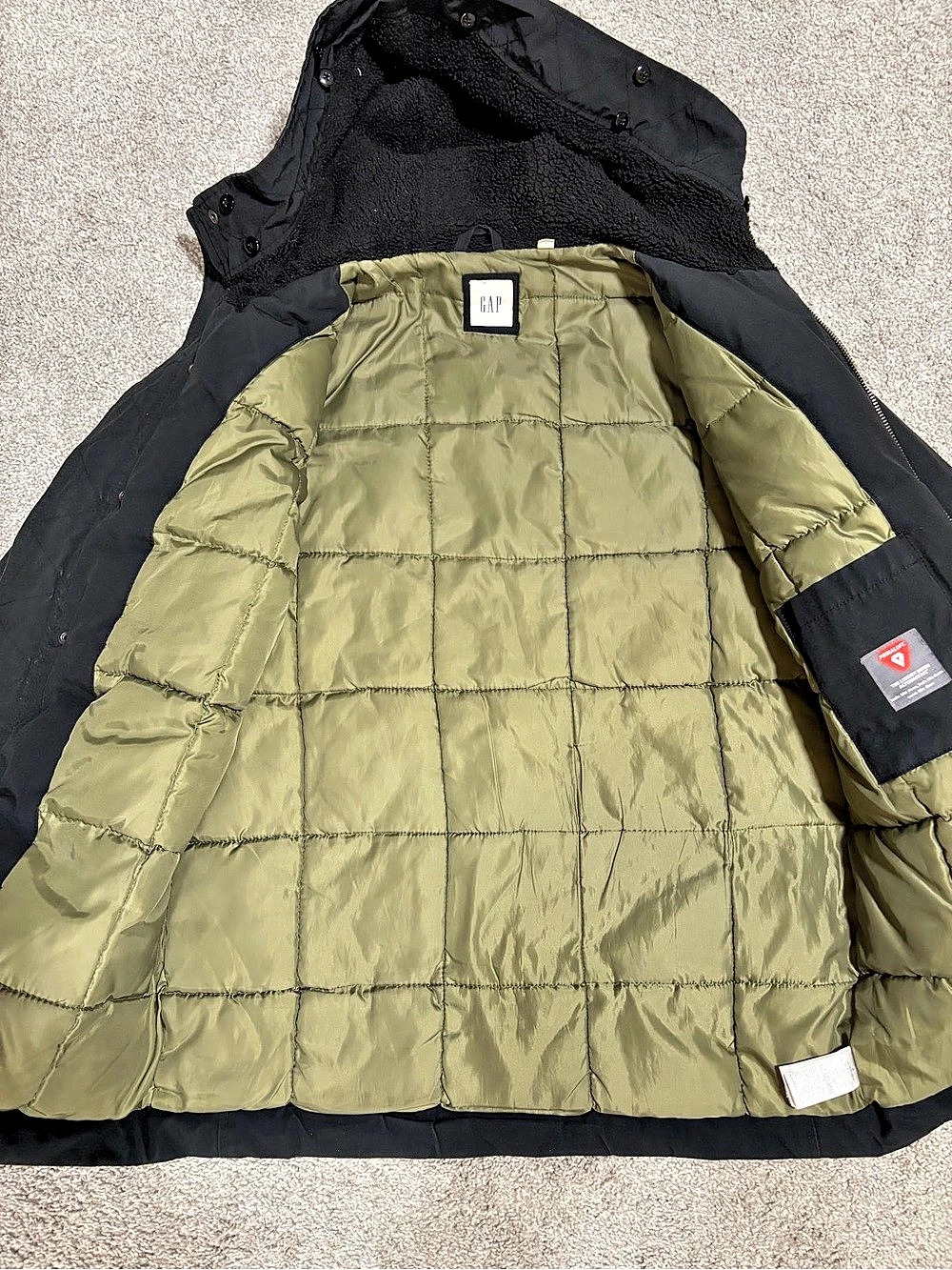 Gap PrimaLoft Hooded Performance Jacket Size Medium